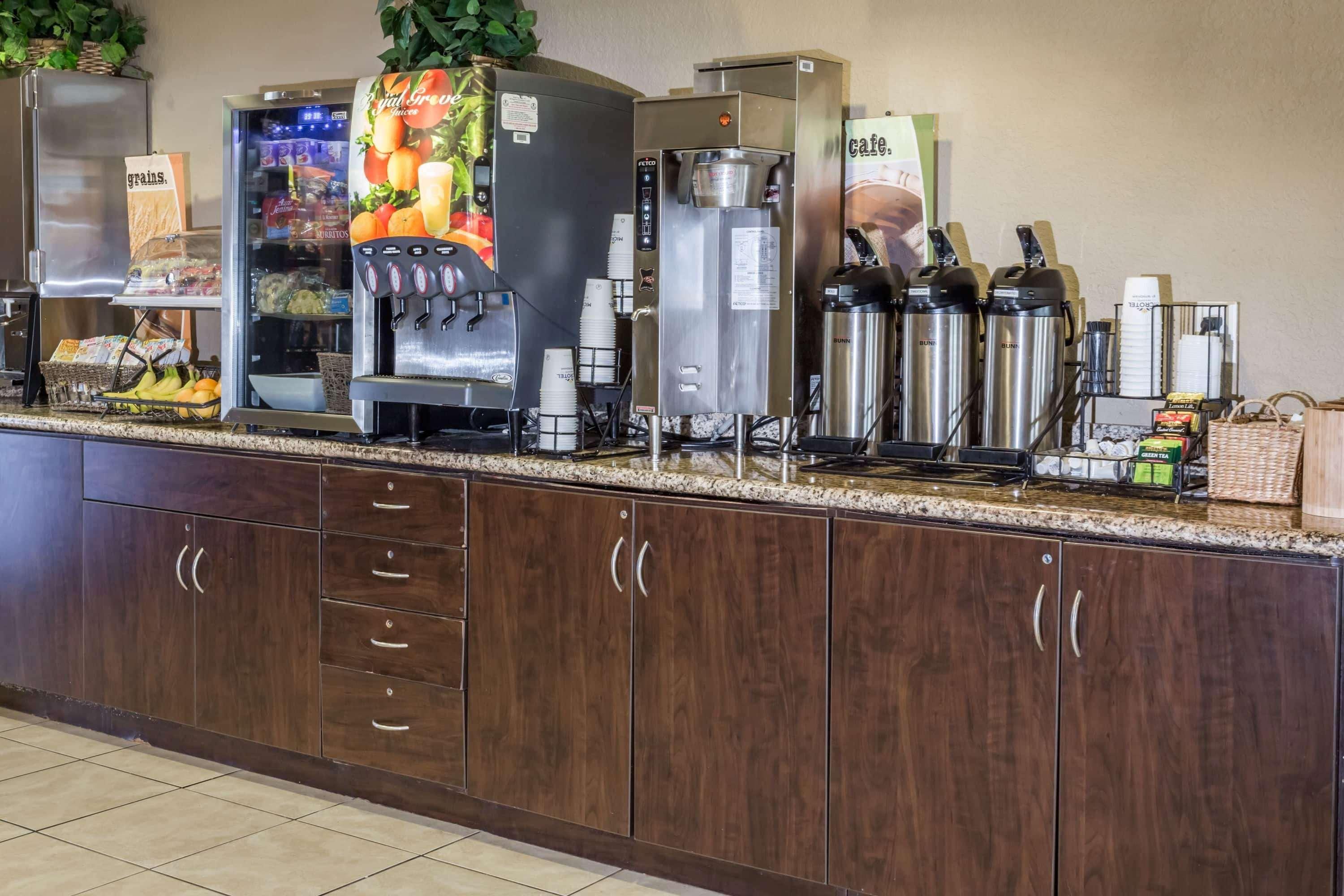 Microtel Inn & Suites By Wyndham Jacksonville Airport Exterior photo